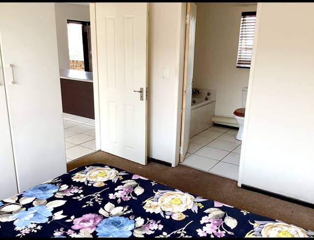 2 BEDROOM APARTMENT FOR SALE IN HONEYPARK